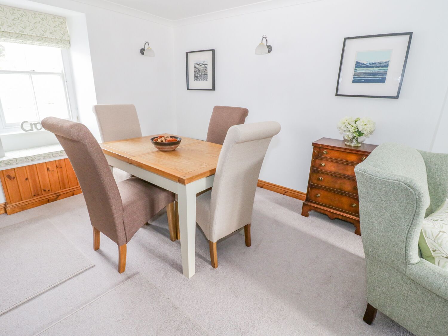 Cottage | Interior