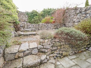 Cottage | Property grounds - Bryn Haf, New Street (Beaumaris)