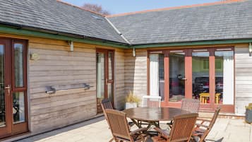 Cottage | Interior
