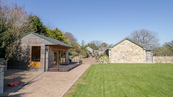 Cottage | Interior
