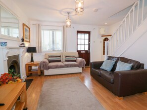 平房 | 客廳 | 電視