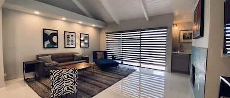 Smart TV, fireplace, printers
