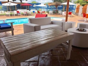 Daily continental breakfast (ZAR 130 per person)