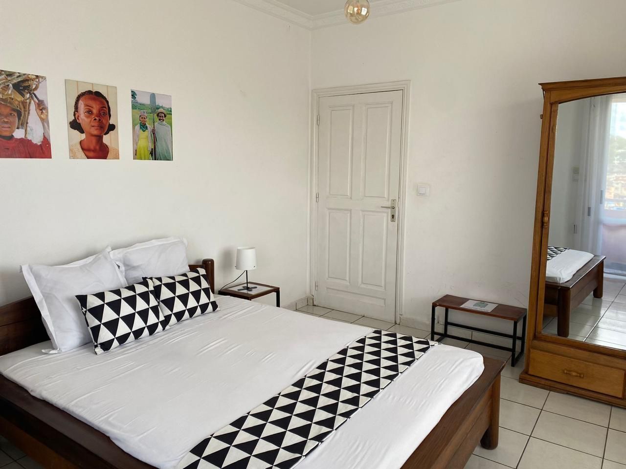 Quarto casal superior, vista para a cidade (VINA) | Cortinas blackout, quartos à prova de som, ferros/tábuas de passar roupa