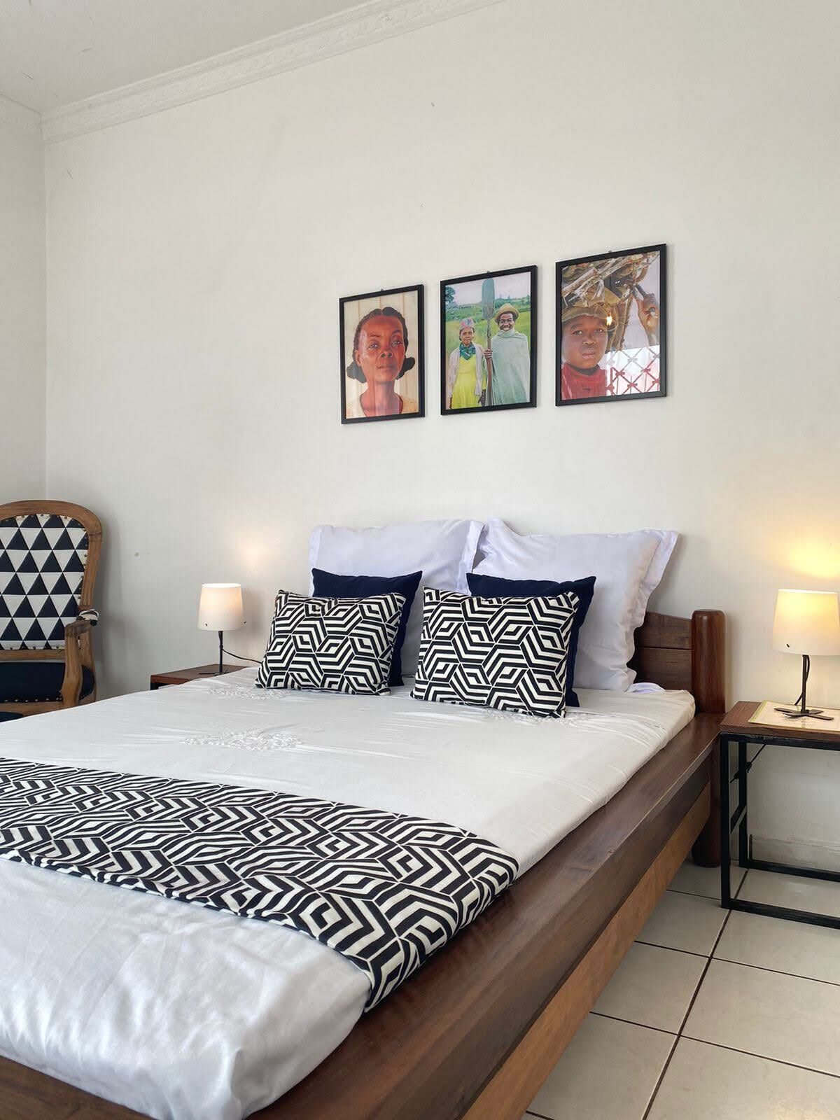 Habitación económica doble (RINDRA) | Cortinas opacas y sistema de insonorización