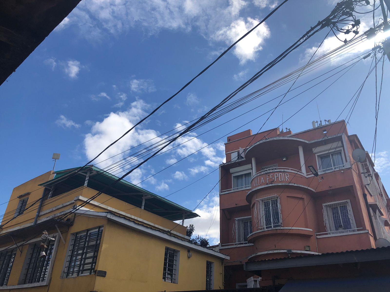 Mặt tiền nơi lưu trú