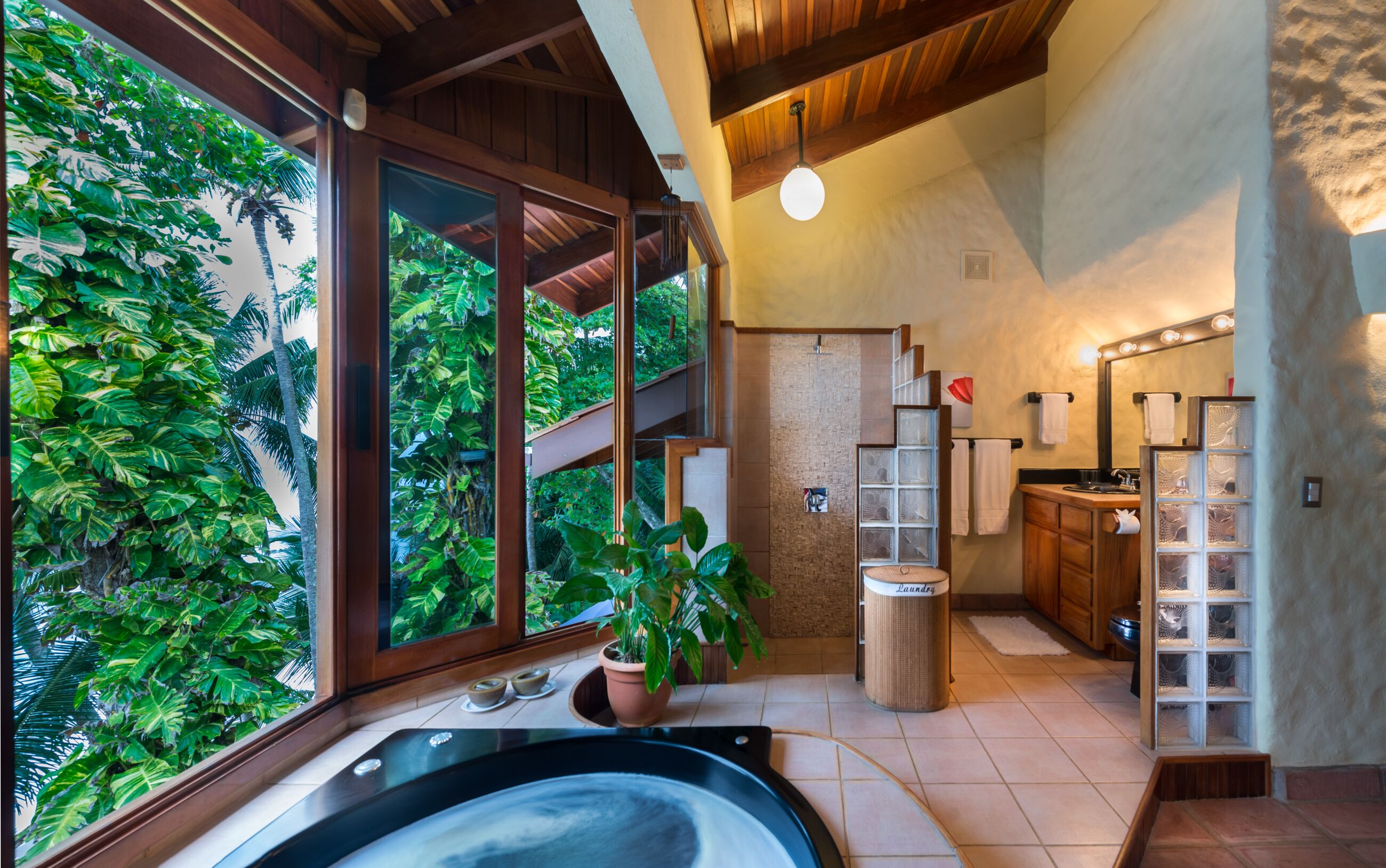 Nhà Cao cấp | Buồng tắm vòi sen