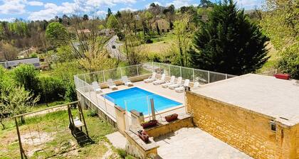 La Maison Blanche : piscine privée chauffée, 7 chambres
