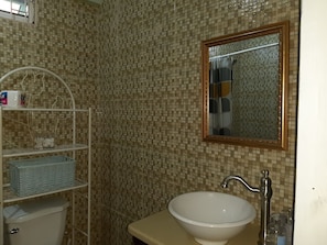 Shower, towels