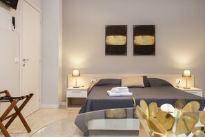 Deluxe Studio | Free WiFi, bed sheets - Residence Bonomelli (Bergamo)