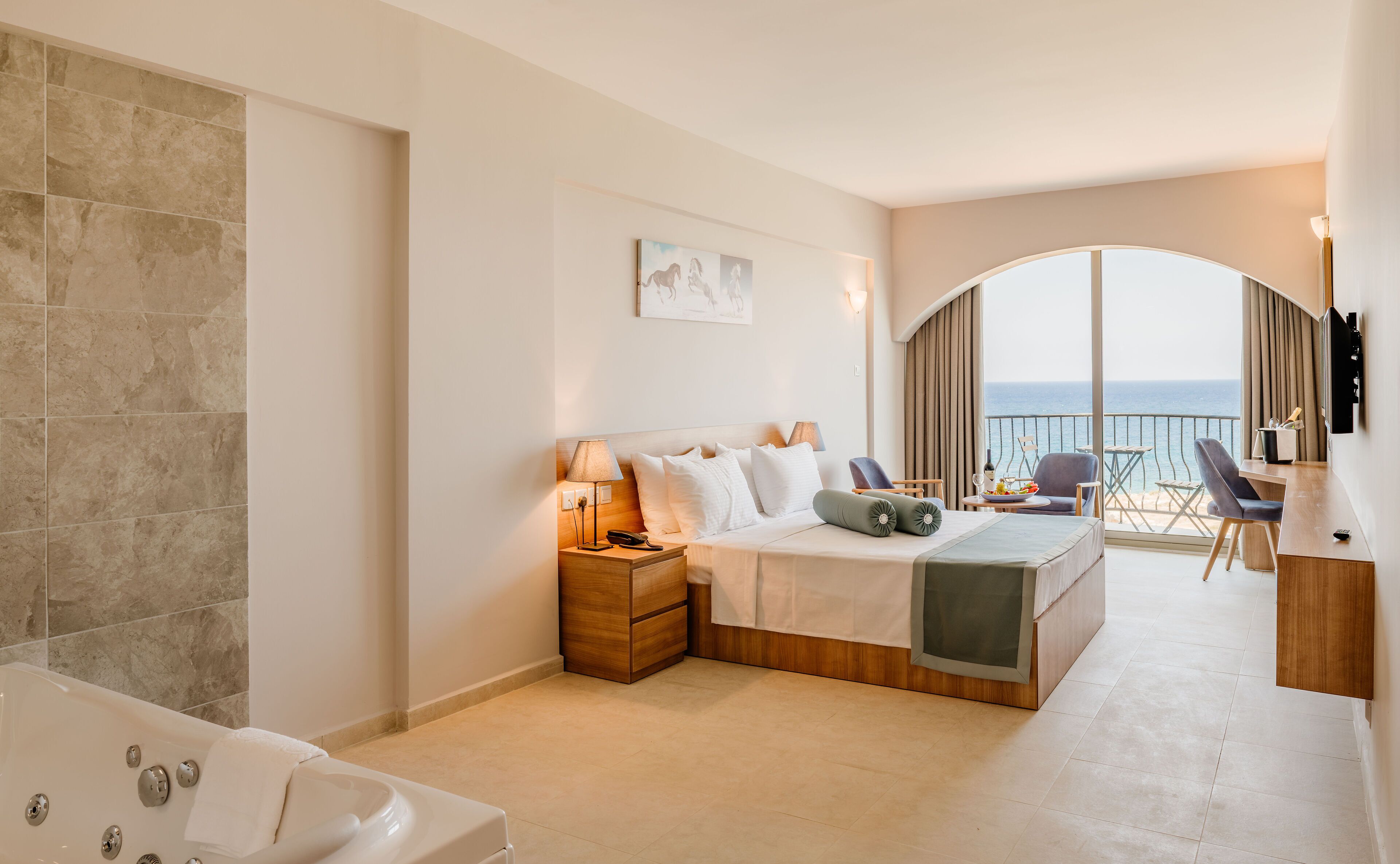 minibar, in-room safe, individually decorated, individually furnished