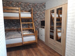 Family Apartment, Kitchen | Free WiFi, bed sheets - Apartmány Puerto (Senec)