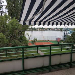 Suite | Balcony view - Apartmány Puerto (Senec)