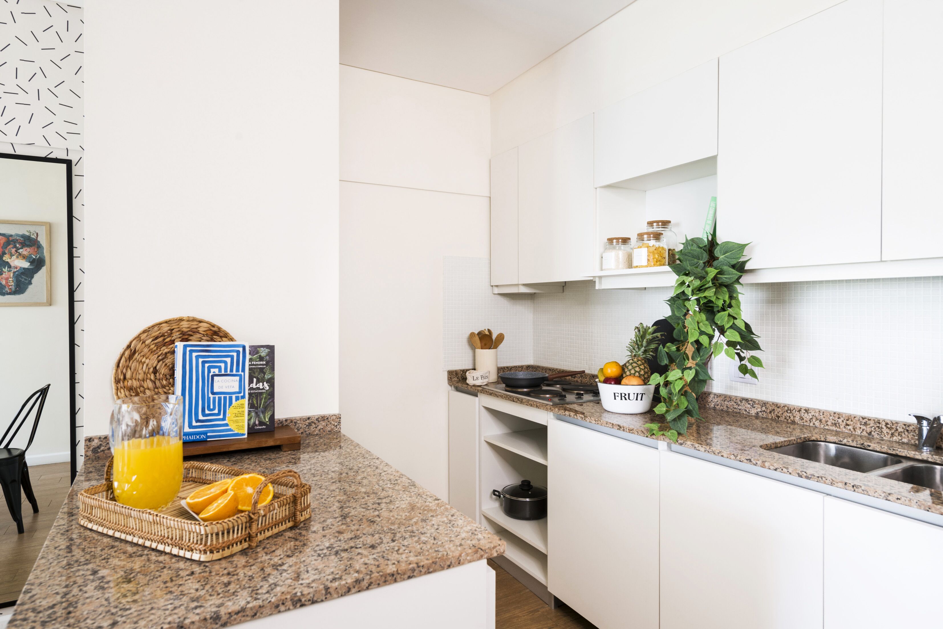 apartment, 2 bedrooms | private kitchen | fridge, microwave, oven, stovetop