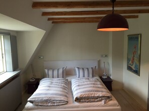 2 bedrooms
