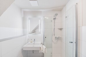 Double Room | Bathroom | Shower, hair dryer, towels, soap