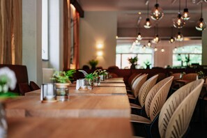 Lunch and dinner served - Hotel Villa Bodeblick (Wernigerode)