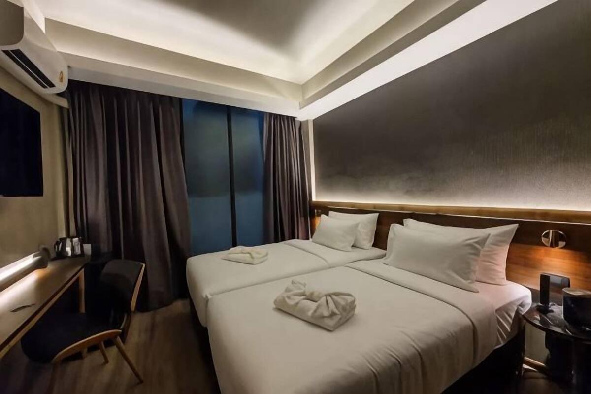 In-room safe, desk, blackout drapes, iron/ironing board (on request)