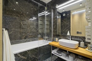 Deluxe-Apartment | Badezimmer