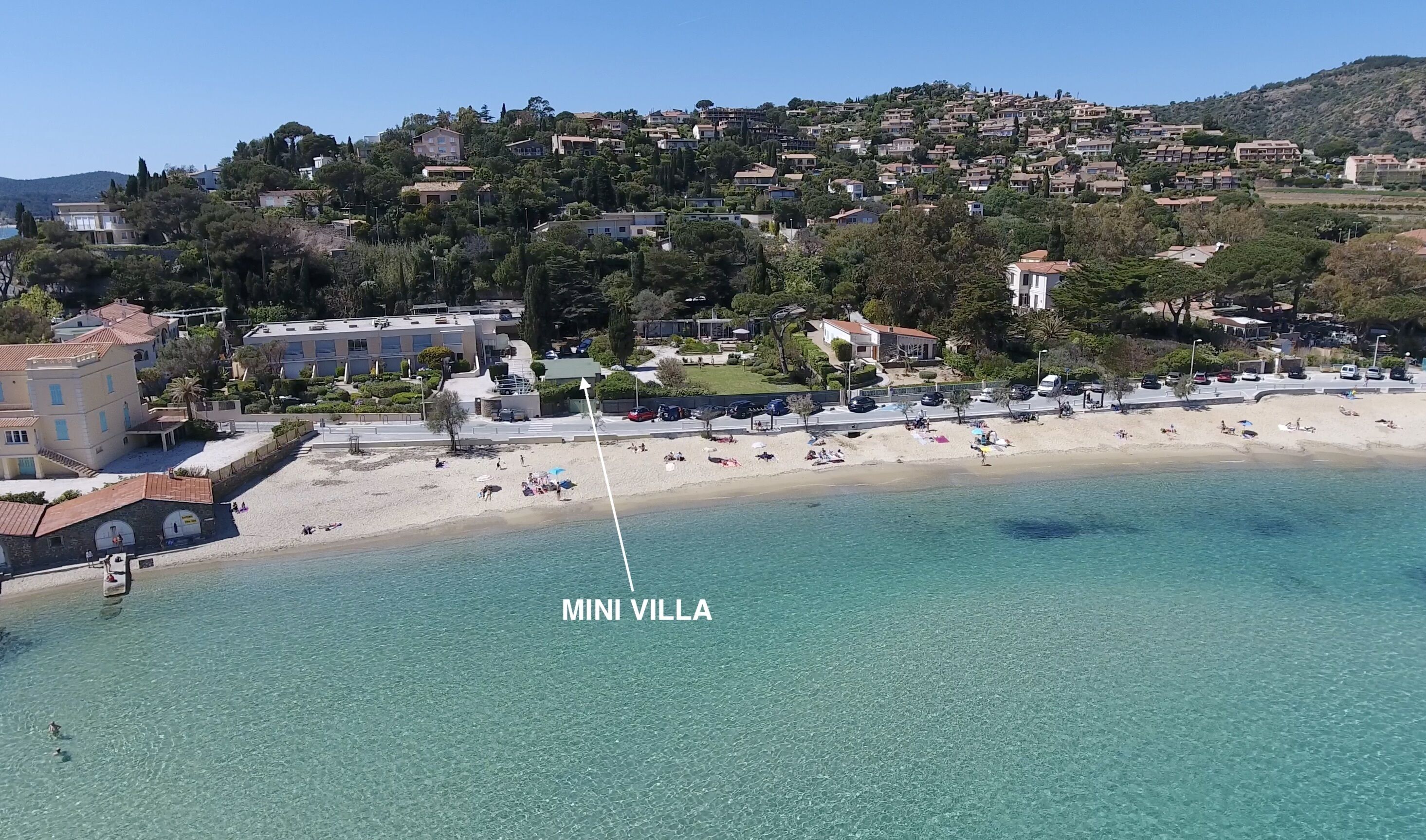 Beach nearby, sun loungers