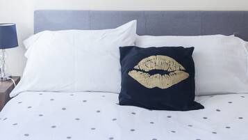 Apartment | 1 bedroom, iron/ironing board, free WiFi, bed sheets