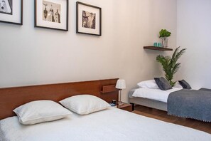 1 bedroom, iron/ironing board, free WiFi, bed sheets