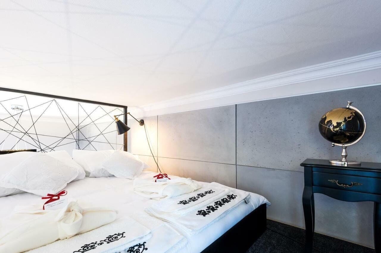 Photo - Home far from Home