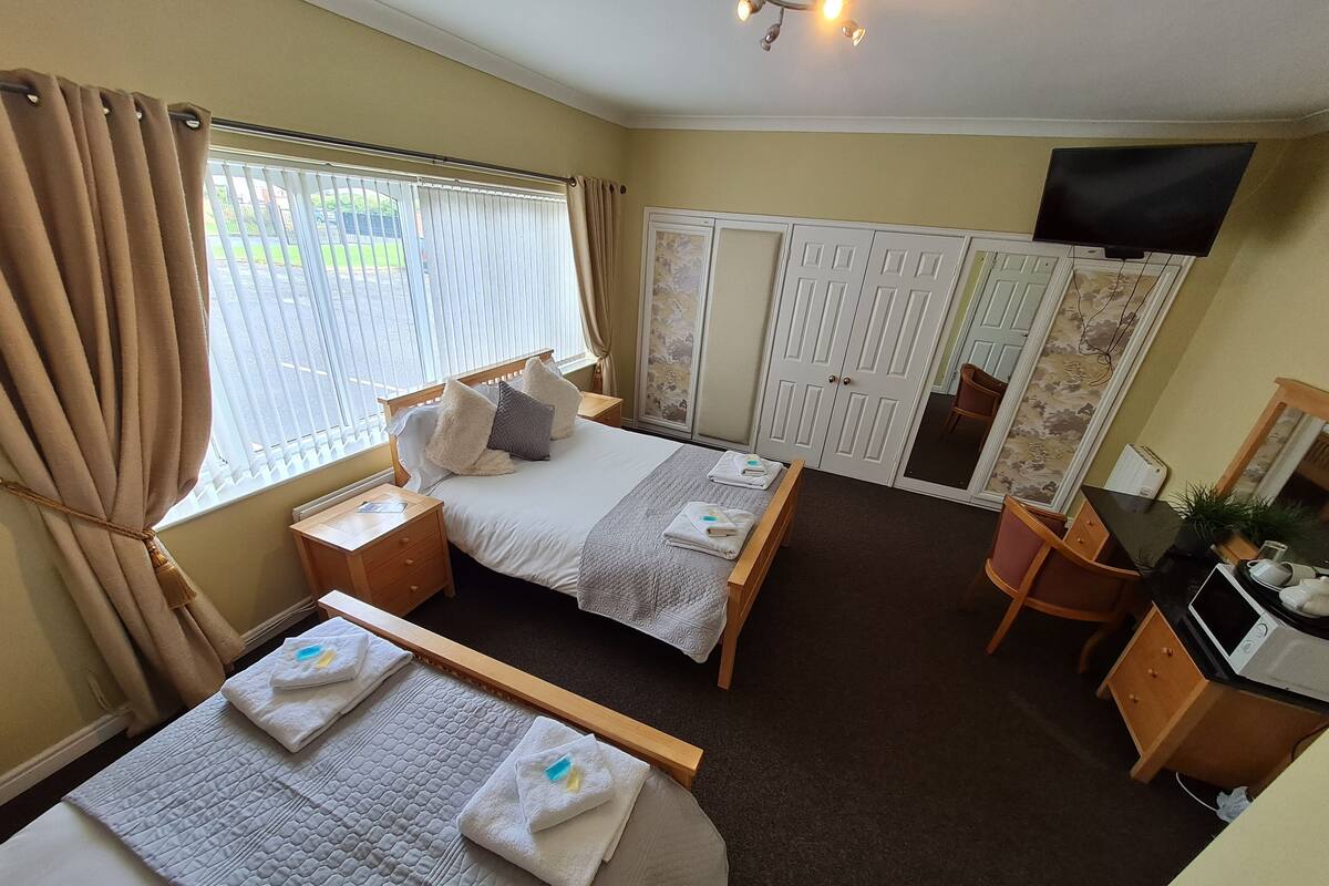 Superior Suite, Ensuite (ROOM 3)