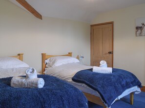 3 bedrooms, free WiFi, bed sheets