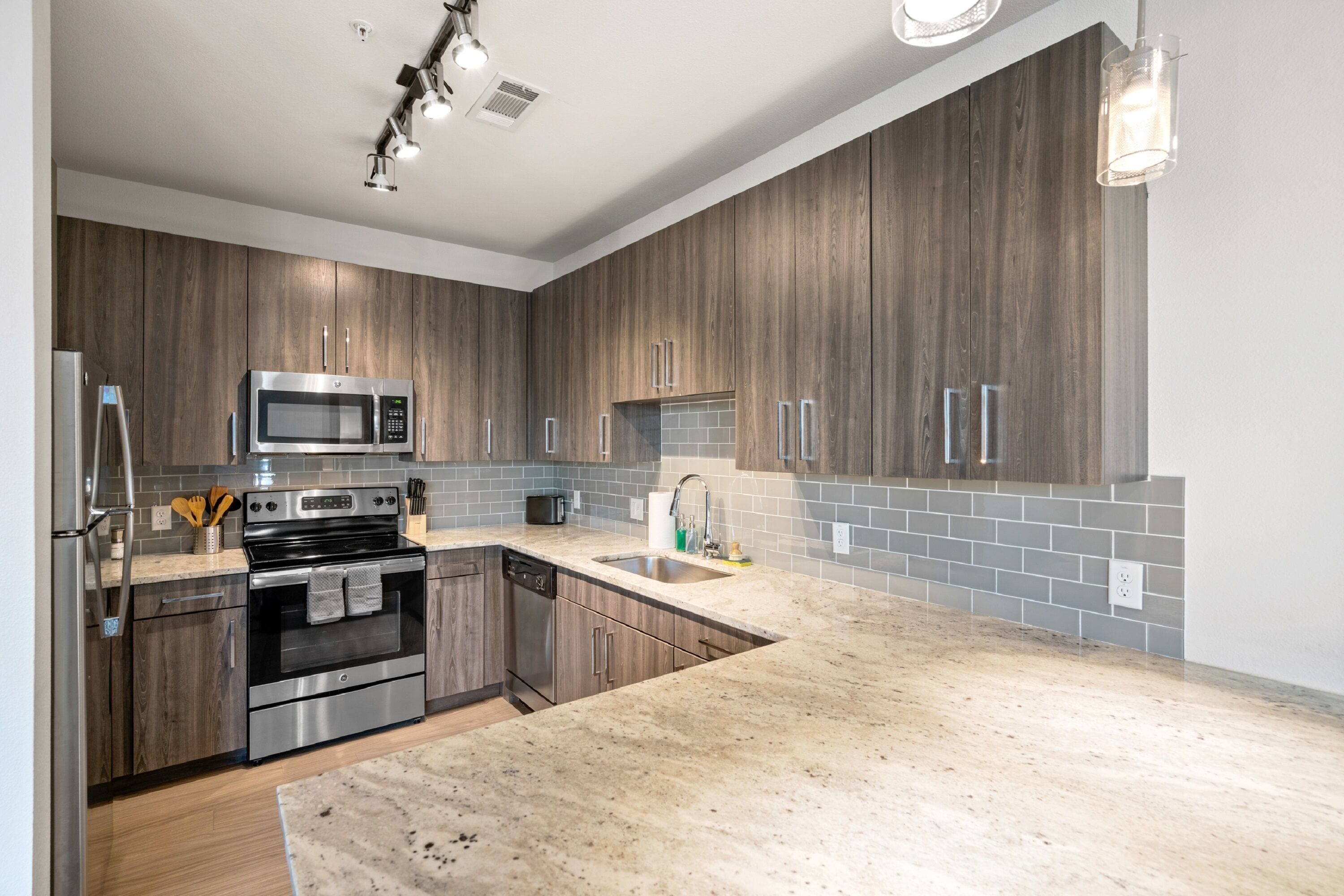 Comfort Apartment, 2 Bedrooms, Non Smoking, Balcony (Self Check-in with Virtual Front Desk) | Private kitchen | Full-size fridge, microwave, oven, stovetop