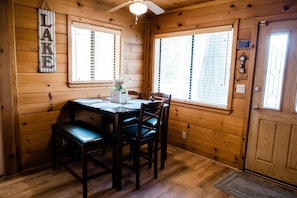 Cabin, 3 Bedrooms | Dining