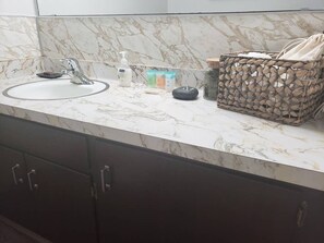 Appart'hôtel, 1 chambre | Salle de bain