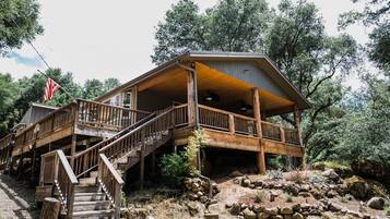 House, 4 Bedrooms | Exterior