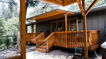 House, 4 Bedrooms | Exterior