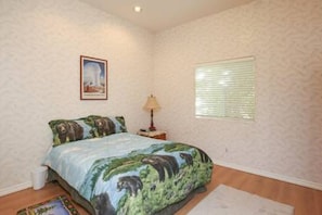 House, 3 Bedrooms | 3 bedrooms, individually decorated, individually furnished - North Shore Estate (Bass Lake)