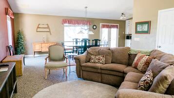 Rumah, 3 kamar tidur | Ruang keluarga