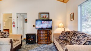 Cabin, 1 Bedroom | Living room - Yosemite Woods-upper (Yosemite National Park)