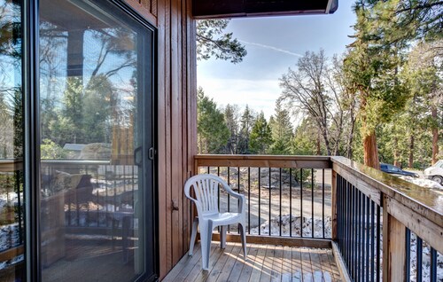 Cozy Corner Studio-a112