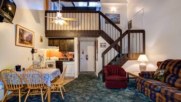 Studio, 1 Bedroom | Living room