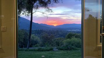 Cabin, 3 Bedrooms | Mountain view