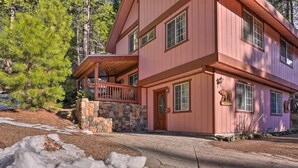 Cabin, 2 Bedrooms | Exterior - Cozy Bear North (Yosemite National Park)