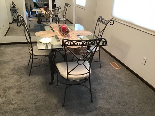 3-bedroom vacation home just 13 minutes from Easton Town Center