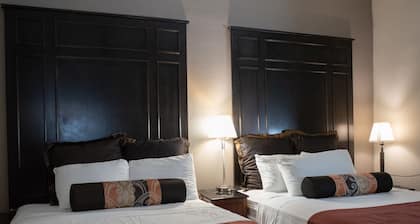Hotel Chataura
