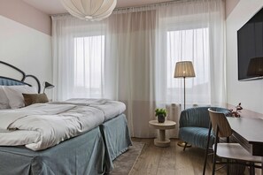 Standard Room, 2 Single Beds, Non Smoking | Minibar, in-room safe, desk, iron/ironing board - Hotel Gio, BW Signature Collection (Solna)