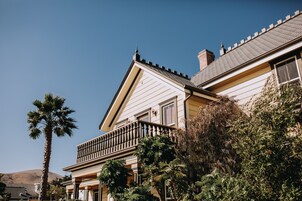 Deluxe Double Room, Balcony, Ocean View | Balcony
