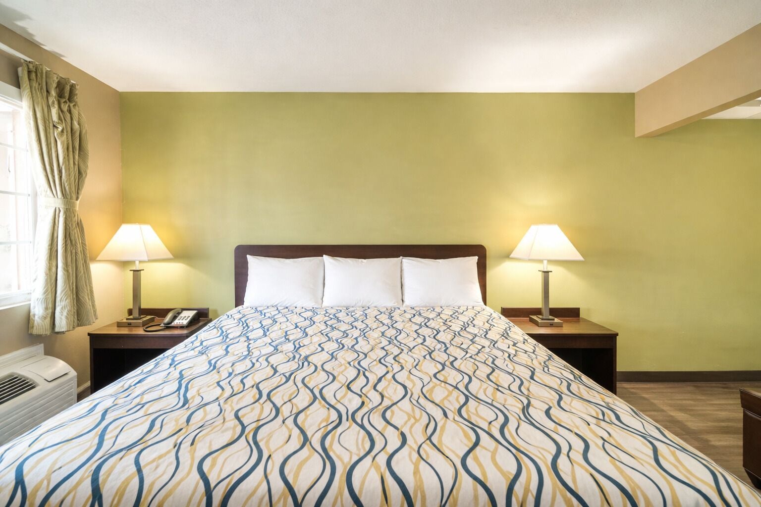 Foto - Deluxe Inn & Suites By OYO Miami OK