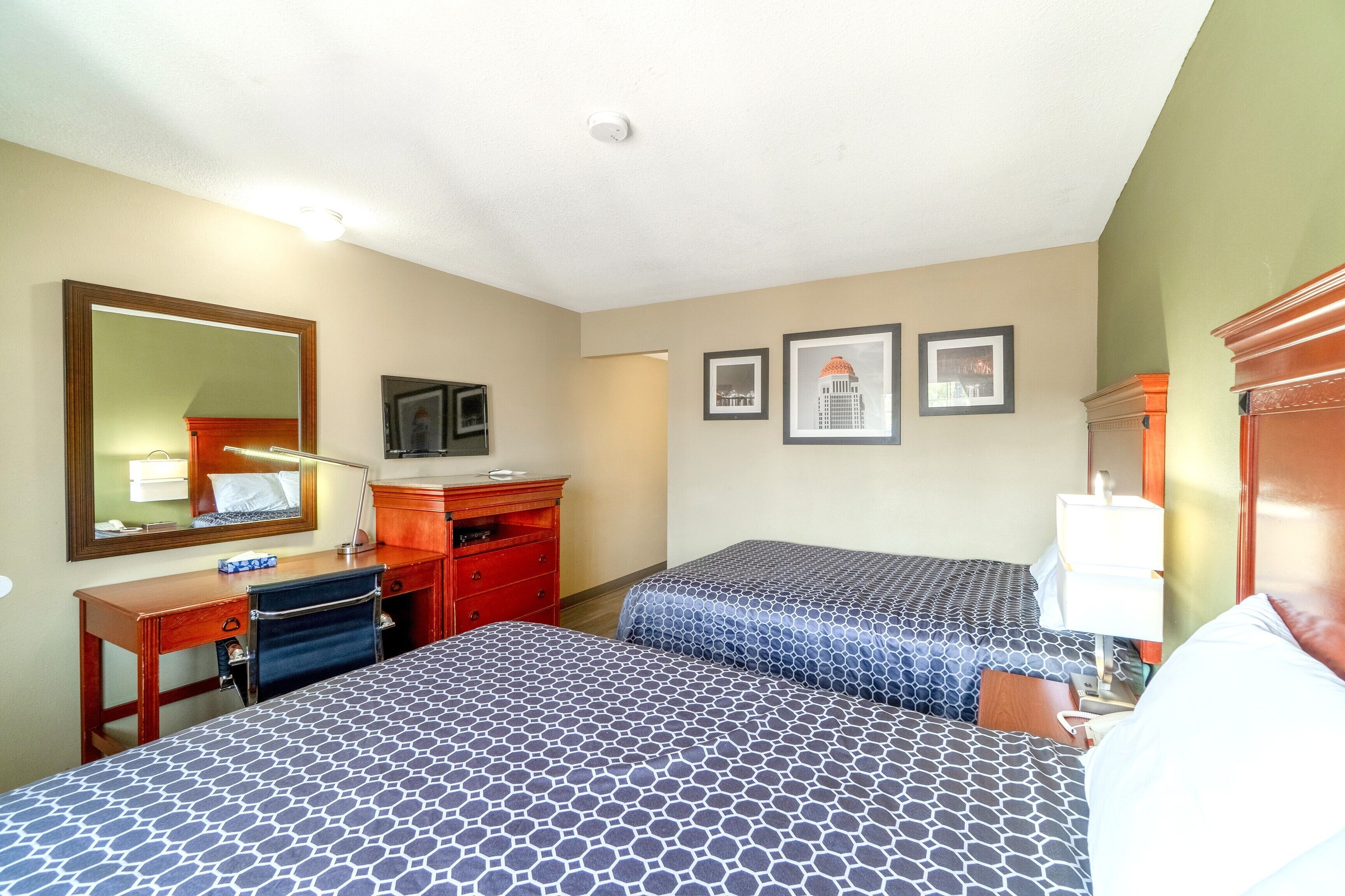 Photo - Deluxe Inn & Suites By OYO Miami OK