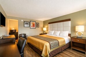 Skrivebord, strykejern/-brett, wi-fi (inkludert) og sengetøy