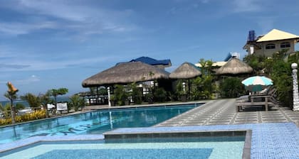 EM Royalle Hotel & Beach Resort
