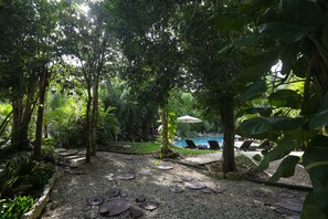 بديكورات فريدة لكل غرفة وطراز فريد لكل وحدة وواي فاي مجانًا